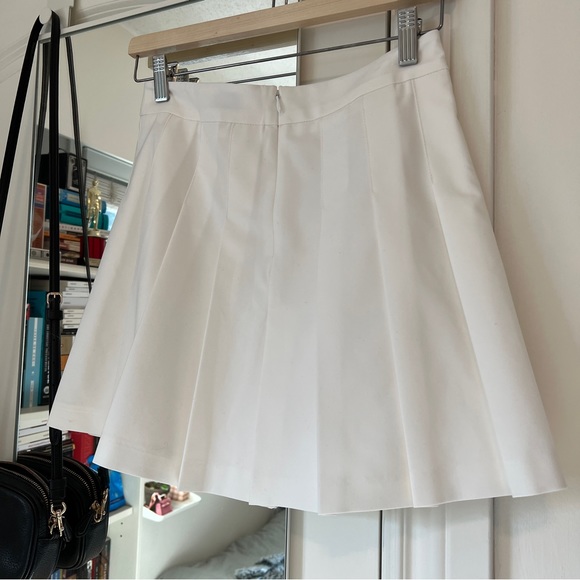 SUNDAY BEST Olive 15” Skirt in White - Picture 3 of 5
